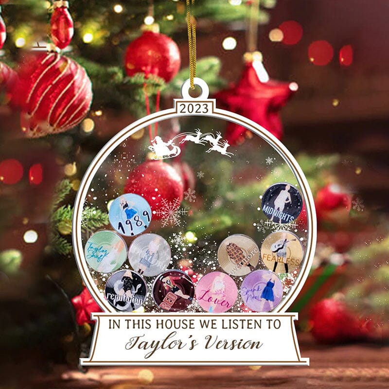 I dette huset lytter vi til Taylors versjon av Ornament